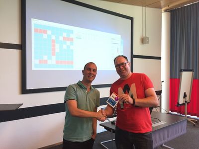 Battleships winner Stefan Lemmens receiving his price! Congratulations!