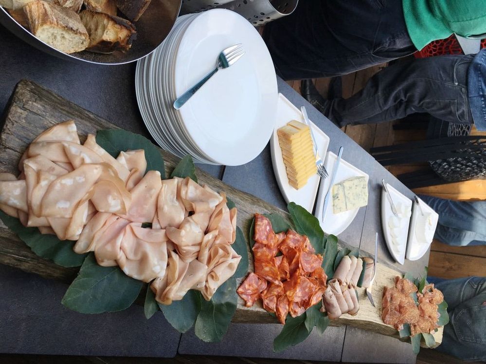 Le repas du soir offert par NI France