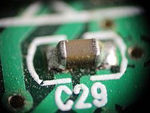 220px-SMD_capacitor