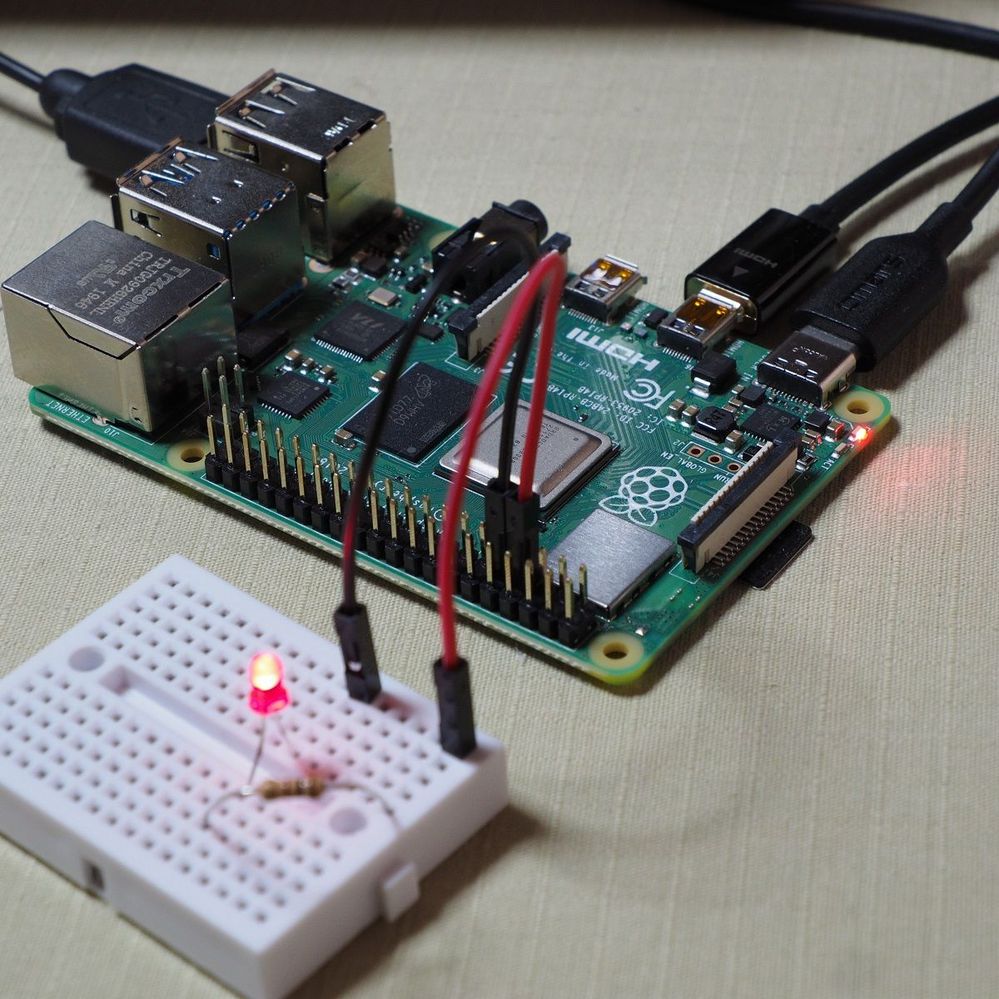 1-Raspberrypi_blink.JPG